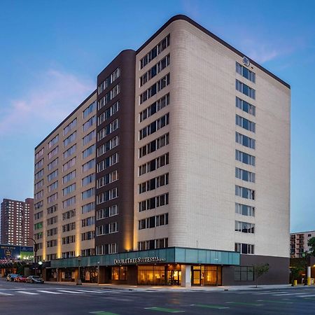 Doubletree Suites By Hilton Minneapolis Downtown Extérieur photo