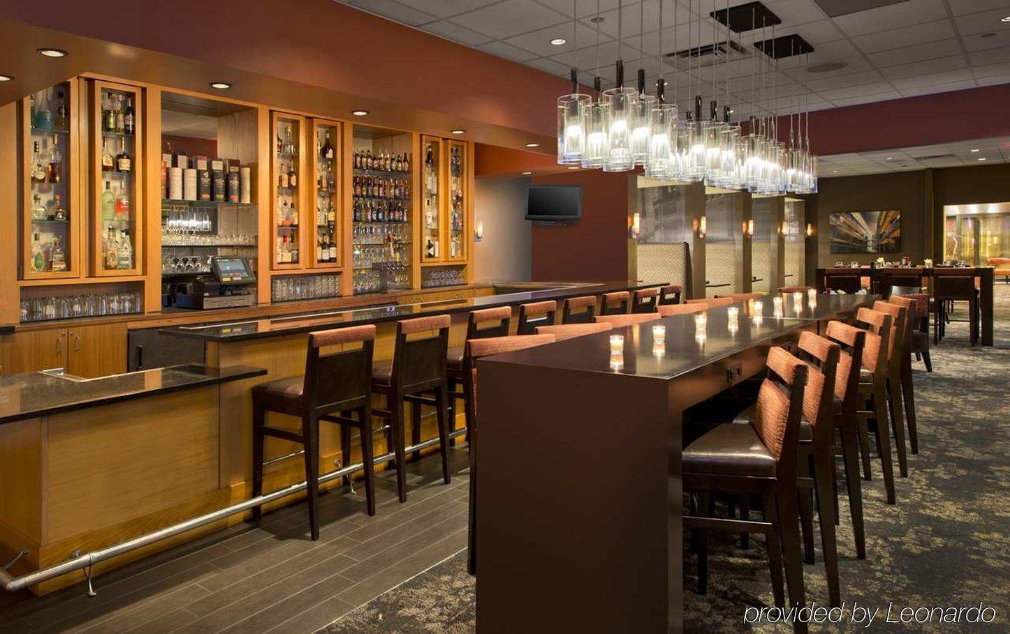 Doubletree Suites By Hilton Minneapolis Downtown Extérieur photo
